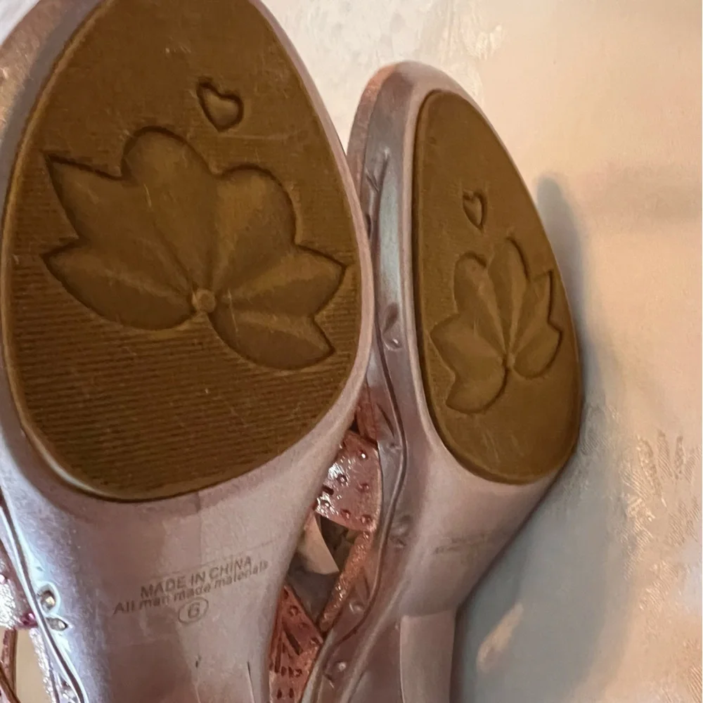 Girls Dress Shoes Low Heel Rhinestone Dance Wedding Pink Rose Gold Size 6 Girls